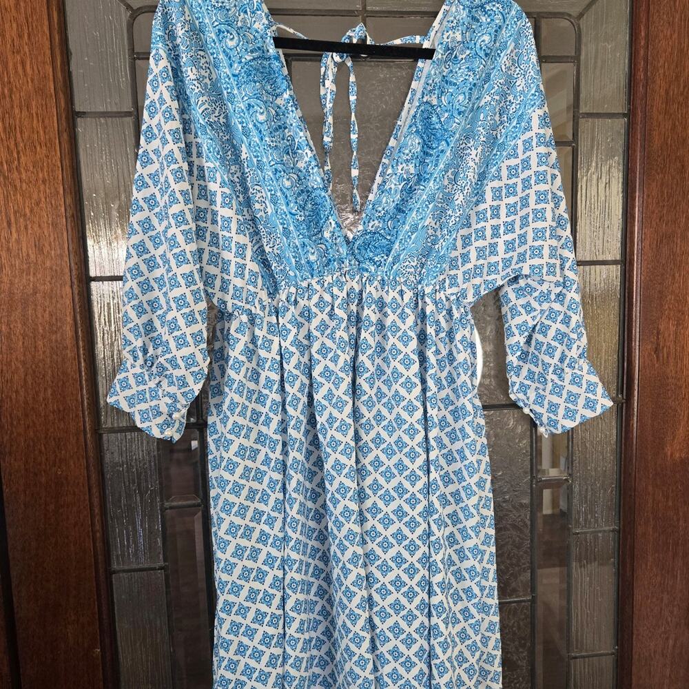 Sky Blue V-Neck 3/4 Sleeve Bohemian Vintage Print Mini Dress – No Size Tag